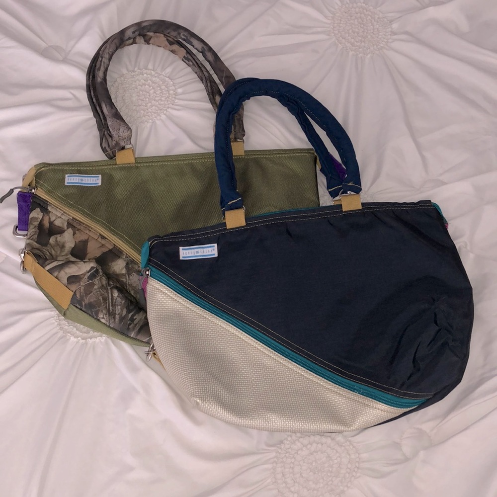 SET OF 2 DENIM AND CAMO SHOULDER BAGS